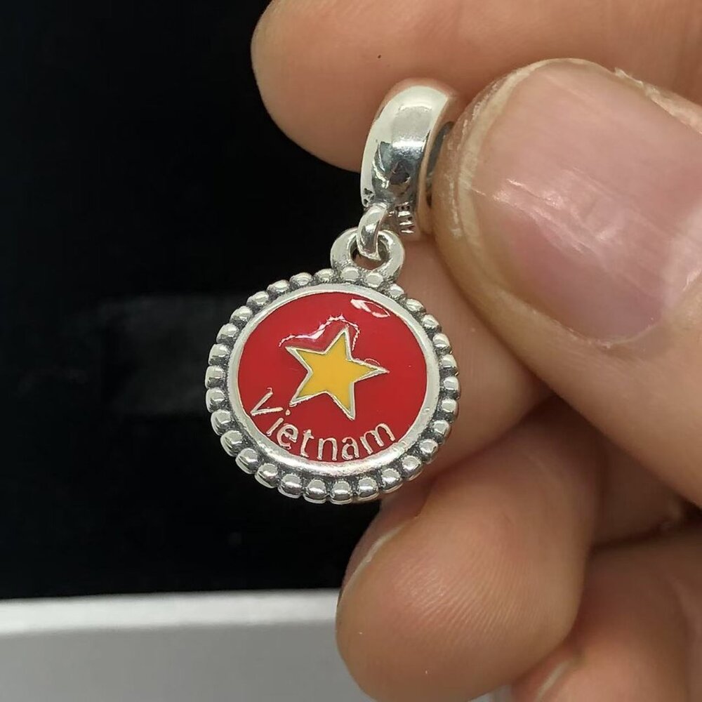✨🔥Pandora Vietnam Flag Charm S925 Silver with box
